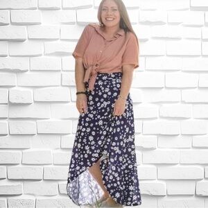 LuLaRoe 3XL Olivia High-Low Skirt • Blue Background • Daisies • Maxi • BNWT